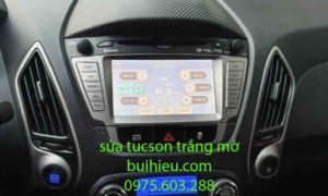 Huyndai tucson trắng mờ màn