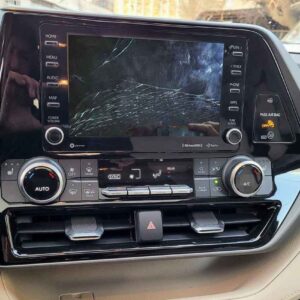 Lỗi vỡ màn hình Toyota Highlander