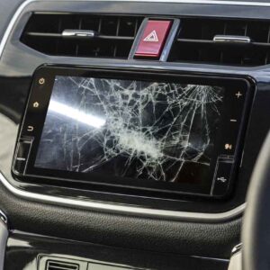 Sửa lỗi vỡ màn hình xe Toyota Rush