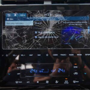 Sửa lỗi vỡ màn hình xe Hyundai Tucson