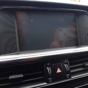 Lỗi đen màn hình xe Kia Optima