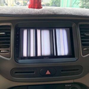Sửa lỗi kẻ màn hình xe Kia Rondo