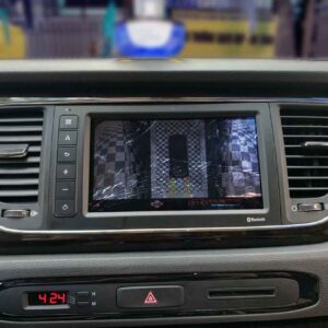 Sửa lỗi vỡ màn hình cảm ứng xe Kia Sedona