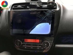 lỗi cảm ứng màn hình xe mitsubishi mirage