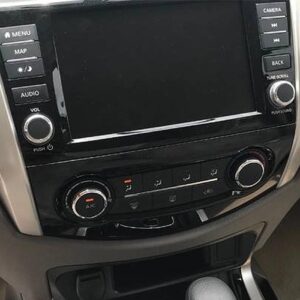 lỗi đen màn hình nissan navara