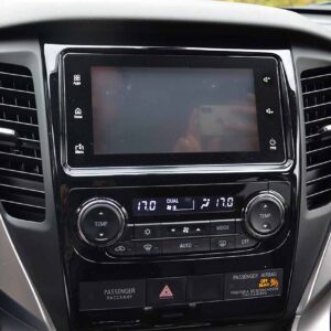 sửa lỗi đen màn hình xe mitsubishi pajero sport