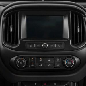 lỗi đen màn hình xe chevrolet colorado