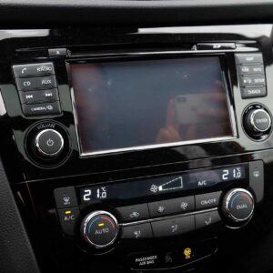 lỗi đen màn hình ô tô