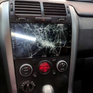 lõi vỡ cảm ứng màn hình xe suzuki vitara