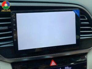 lỗi trắng màn hình android ô tô