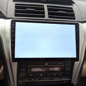 trắng màn hình android ô tô teyes