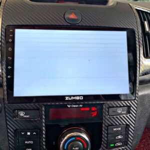 trắng màn hình android ô tô zumbo