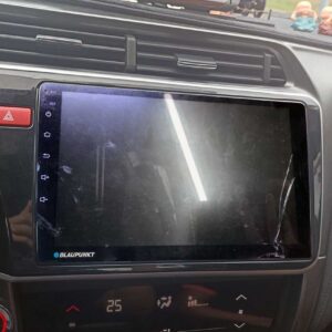 vỡ cảm ứng màn hình android ô tô