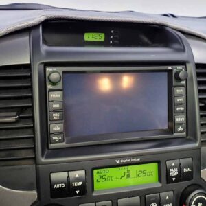 lỗi đen màn hình xe kia carnival