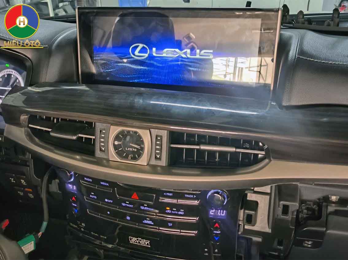 màn hình android ô tô lexus lx570 chính hãng
