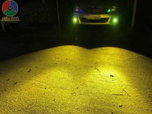 độ led gầm ánh sáng vàng ô tô 